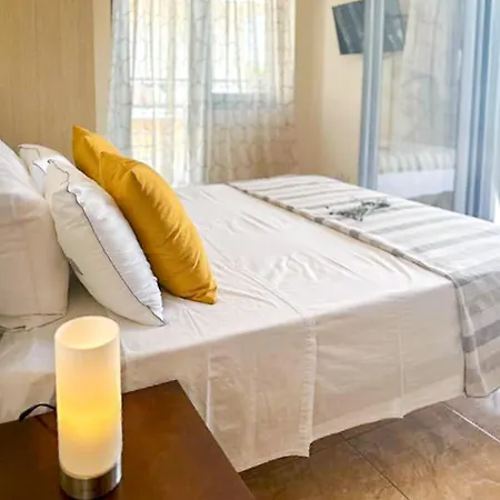 アパート Cozy Cental Retreats With Balconies