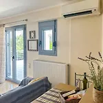 Cozy Cental Retreats With Balconies Φιλιατρά