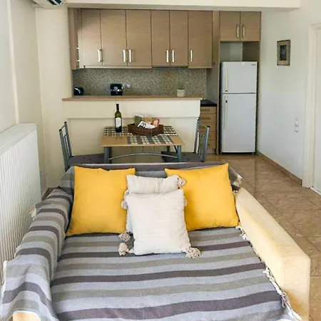 Апартаменты Cozy Cental Retreats With Balconies *