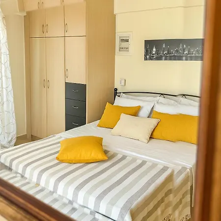 Cozy Cental Retreats With Balconies Διαμέρισμα Φιλιατρά