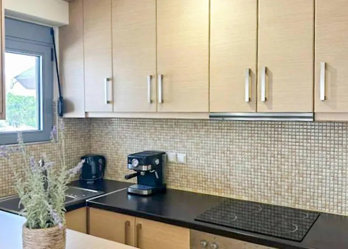 Cozy Cental Retreats With Balconies * Filiatra