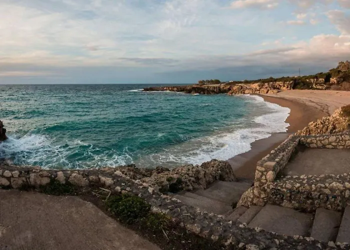 Cozy Cental Retreats With Balconies * Filiatra